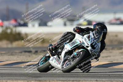 media/Dec-07-2025-CVMA (Sun) [[3e7d2de5dc]]/Race 7-Formula Lightweight Twins Shootout/